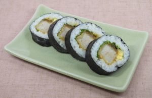 巻き寿司のレシピ★ラップで簡単!美味しい具材もご提案します♪